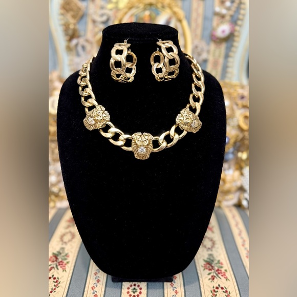 Natasha Jewelry - Elegant Gold Chain Lion Necklace and Earring Set